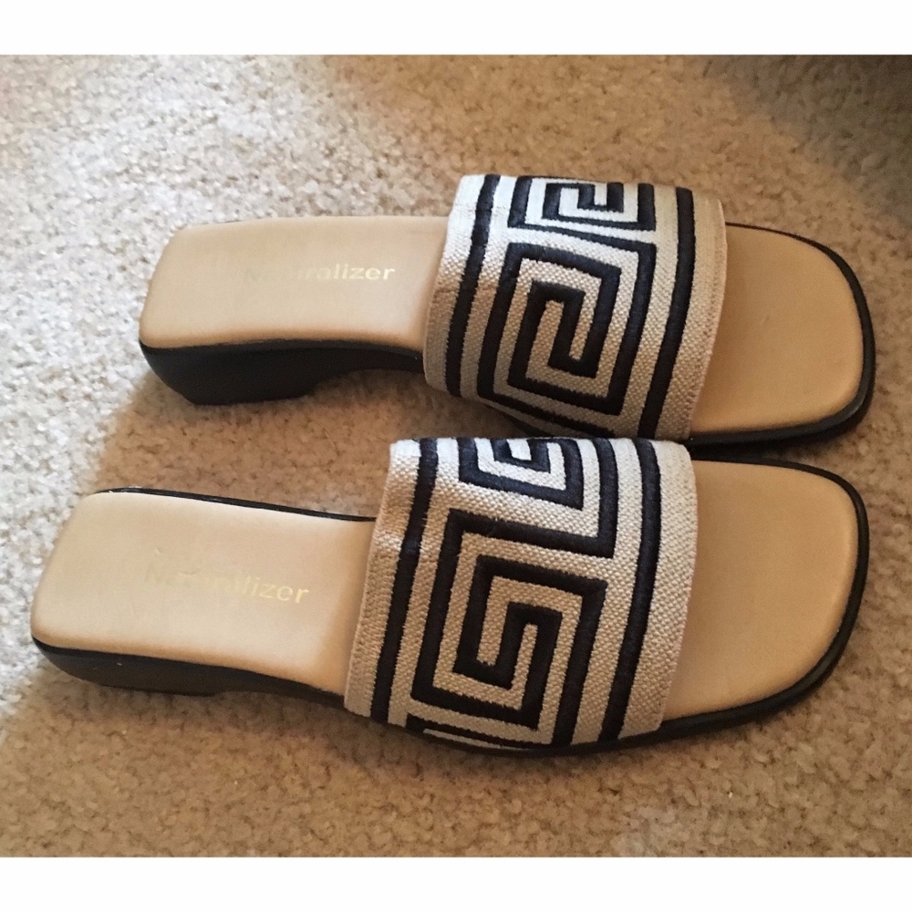Women's Naturalizer Sandals, 6 1/2M